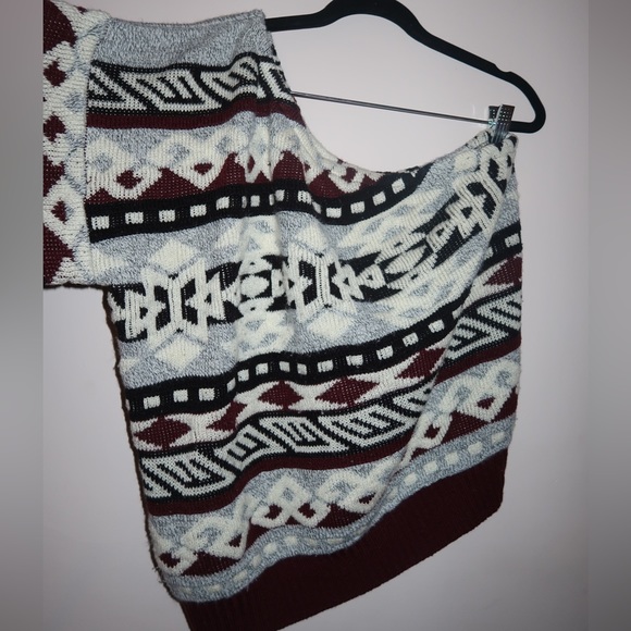 LF one shoulder tribal print sweater - Picture 3 of 4